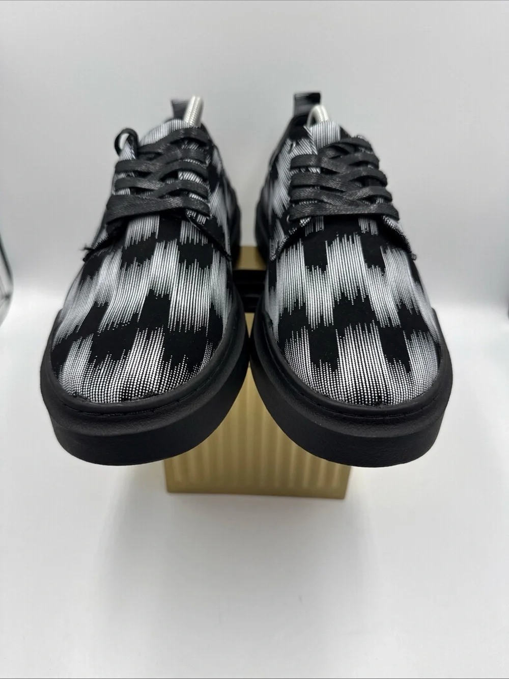 Giorgio Brutini modern patterned